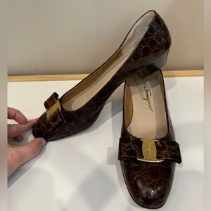 Salvatore Ferragamo Brown Alligator Pattern Pump Women’s Size 9